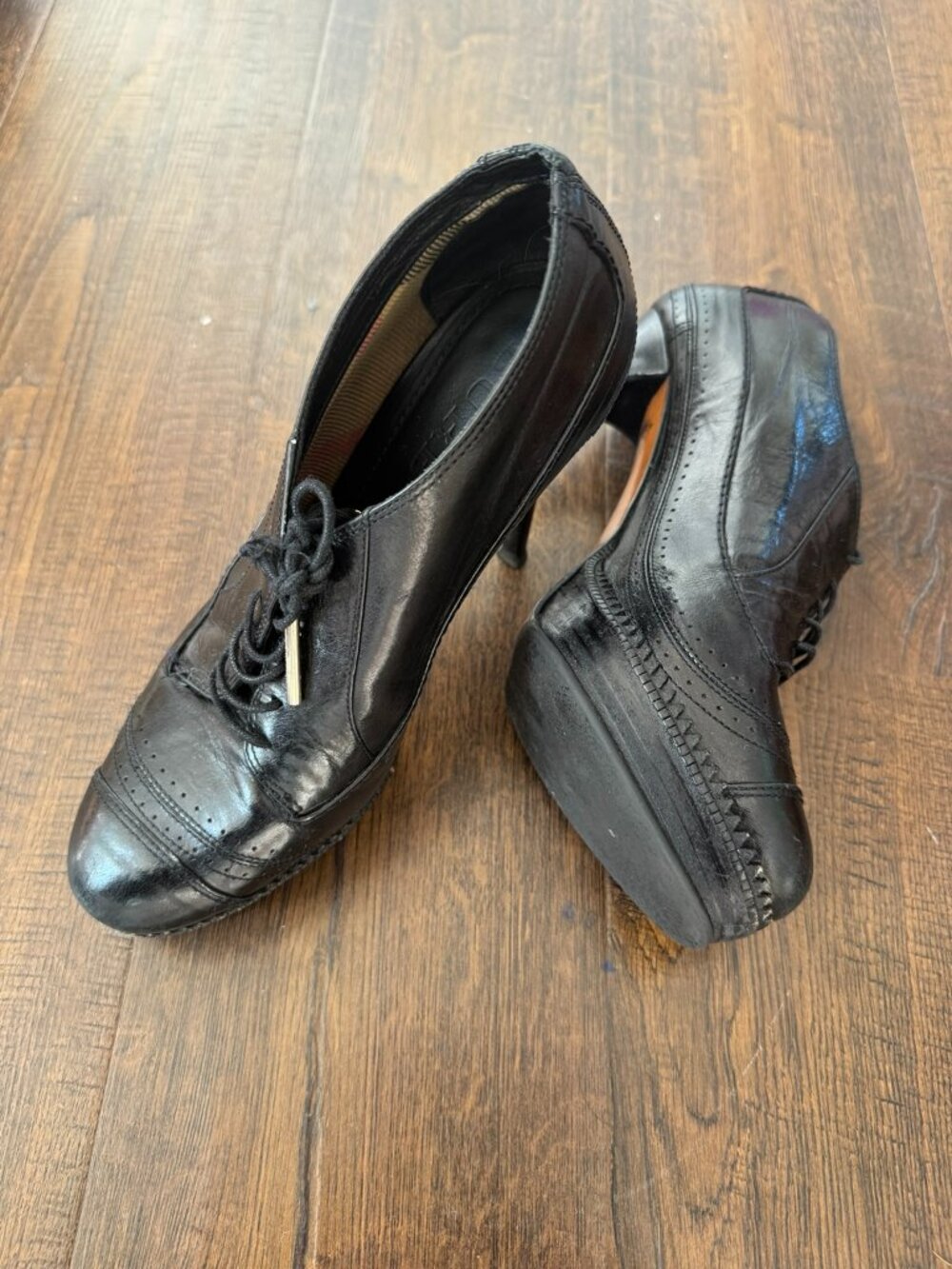 Burberry Black Leather Lace-Up Oxford Platform Heels Size 38.5
